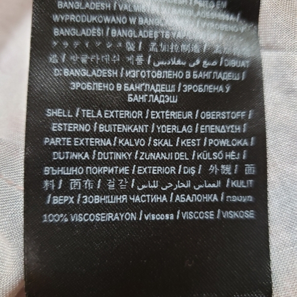 Guess NWT Button-down Desert Scene Shirt, Medium Slim Fit - Picture 4 of 7